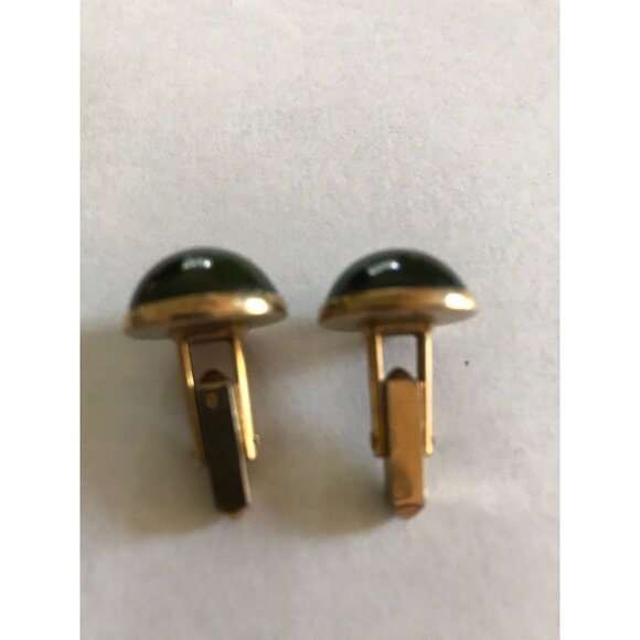 Vtg Gold Colored Cufflinks with Round Green Swirled Rhinestone by Swank - Picture 8 of 9